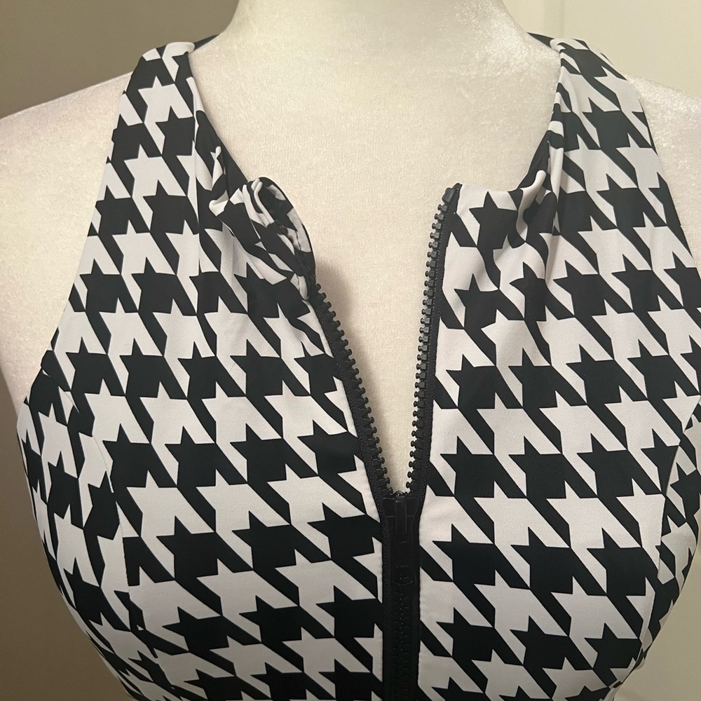 Two Piece Workout Set - Picture 6 of 6